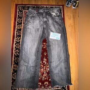 Pelle Jeans